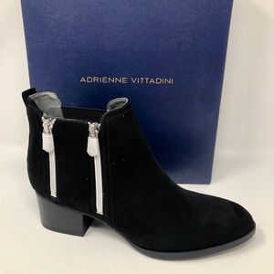 Adrienne Vittadini Ravi booties black size 7